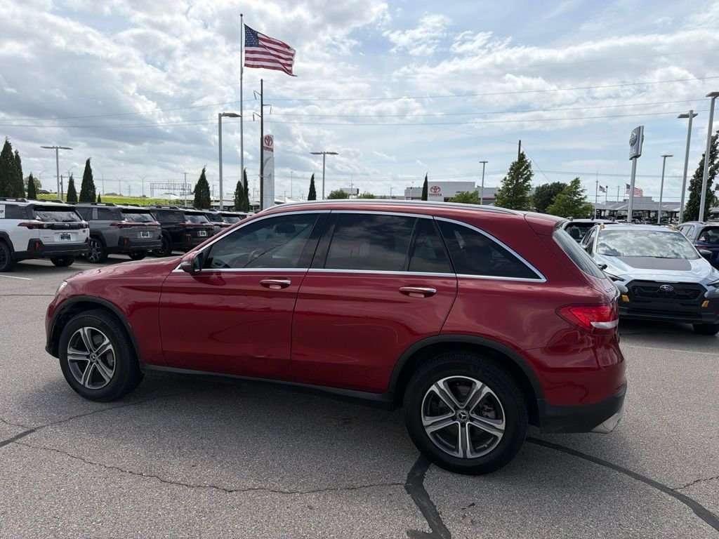 Used 2019 Red Mercedes-Benz GLC 300 image 6