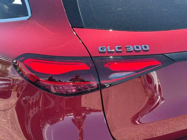 New 2026 Patagonia Red Metallic Mercedes-Benz GLC 300 image 10