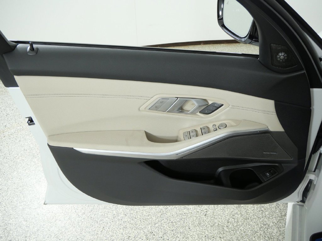 Used 2026 White BMW 330i xDrive image 33