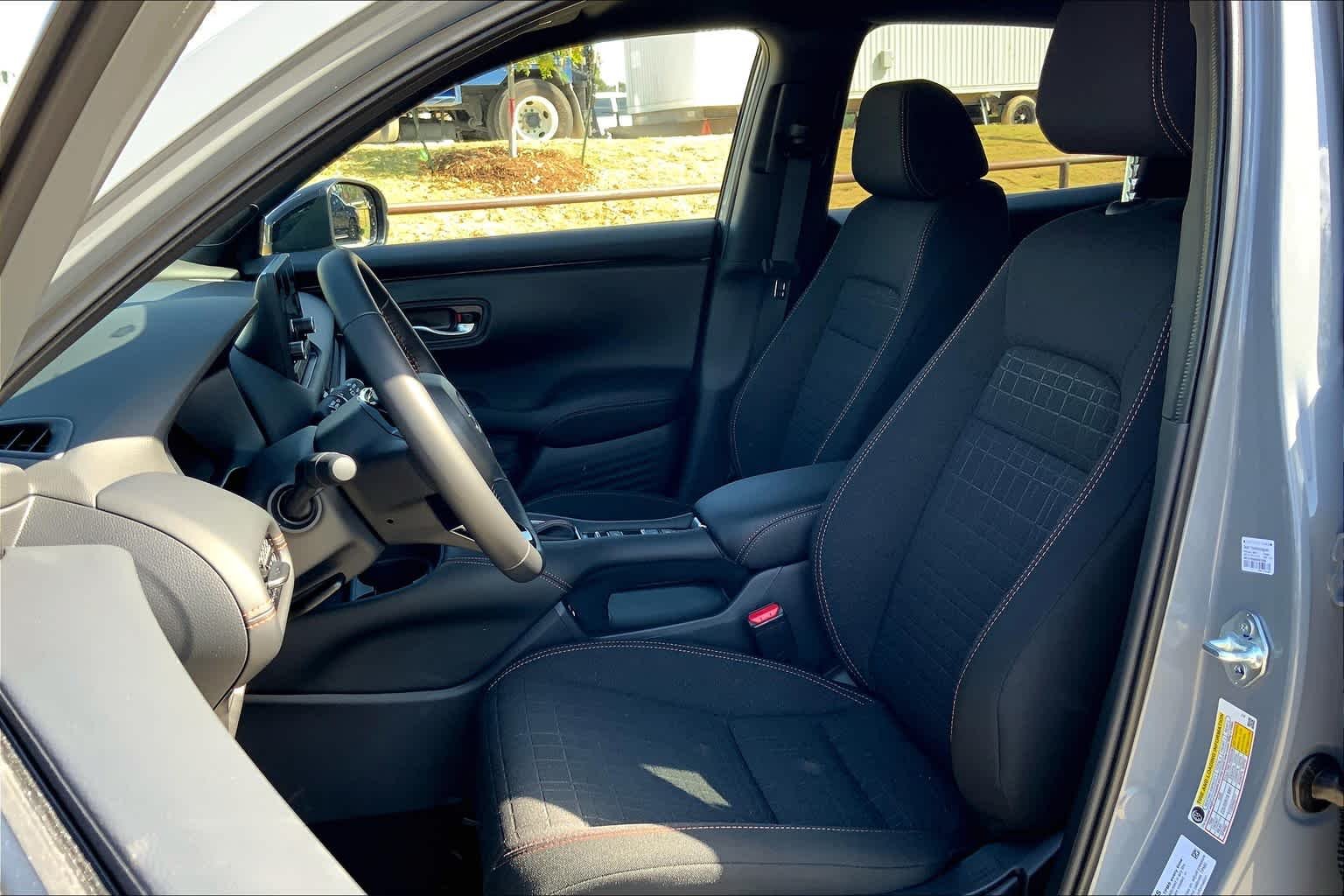 Used 2025 Urban Gray Pearl Honda Sport image 9