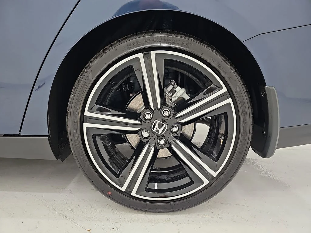 New 2026 Canyon River Blue Metallic Honda SE image 35