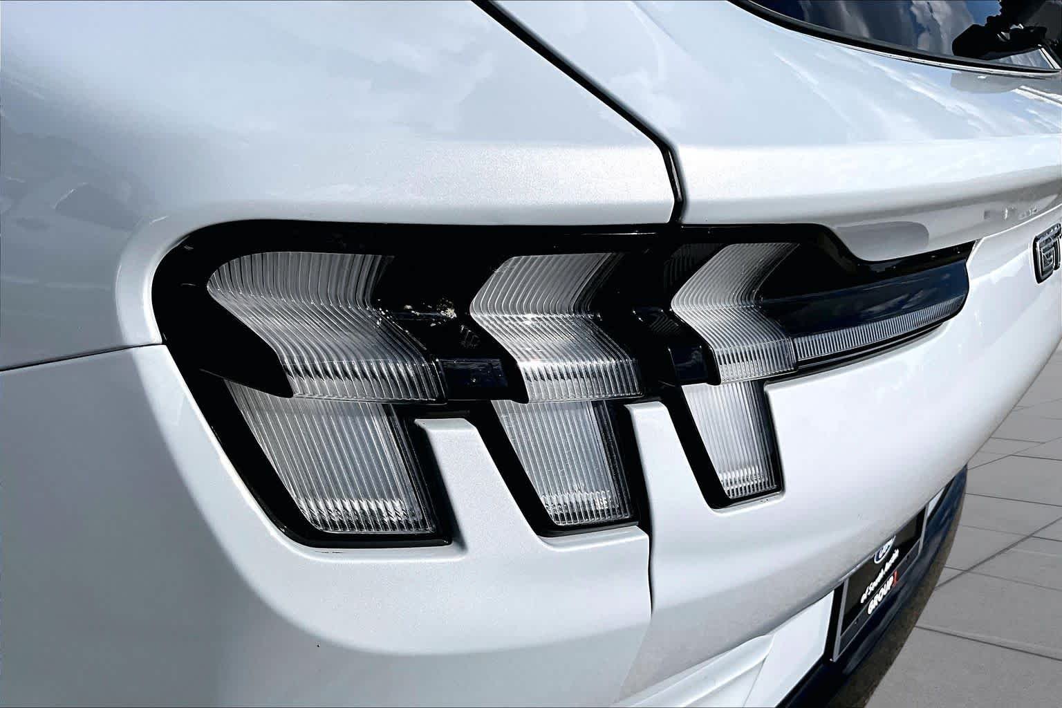 Used 2023 Space White Metallic Ford GT image 26