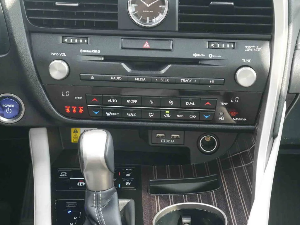 Used 2022 White Lexus 450h image 8