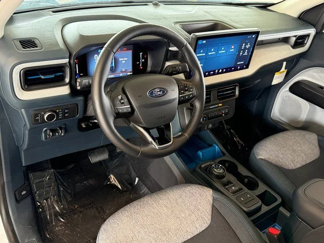 New 2025 Oxford White Ford XLT image 19