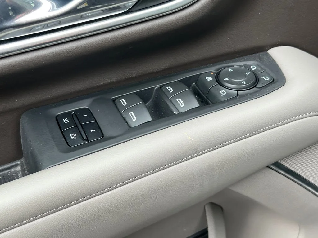 Used 2021 Gray Chevrolet LT image 16