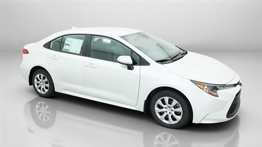 New 2027 Wind Chill Pearl Toyota LE image 6