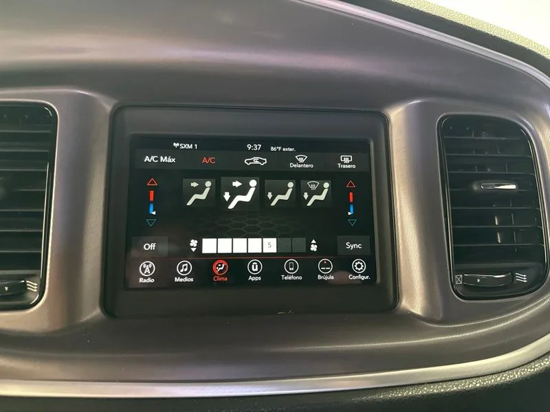 Used 2021 Black Dodge SXT image 27