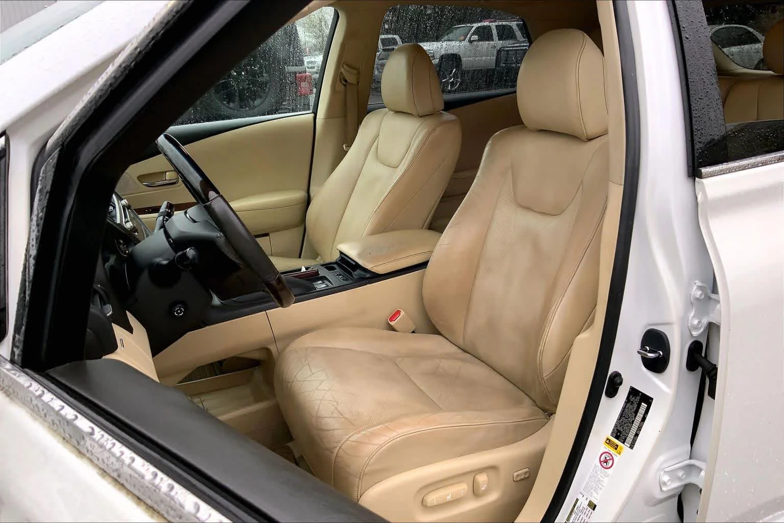Used 2015 Starfire Pearl Lexus  image 7