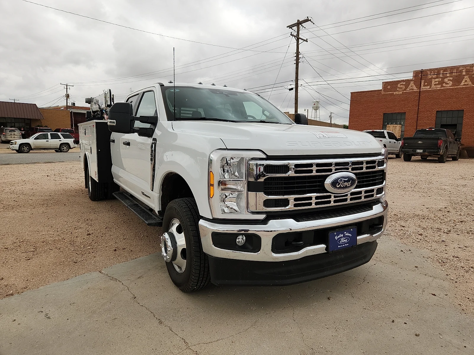 New 2026 Oxford White Ford F-350® XL image 1