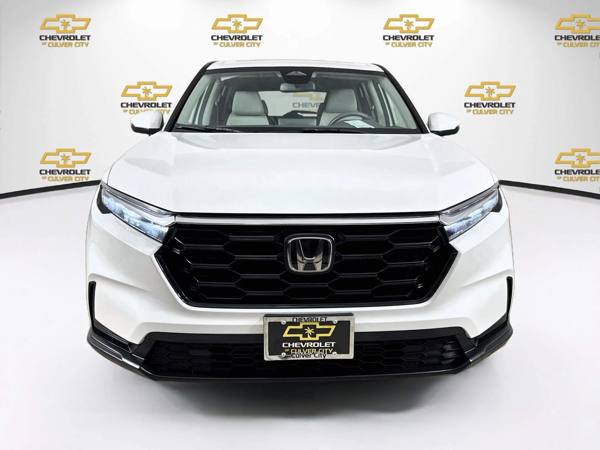 Used 2023 White Honda EX image 2