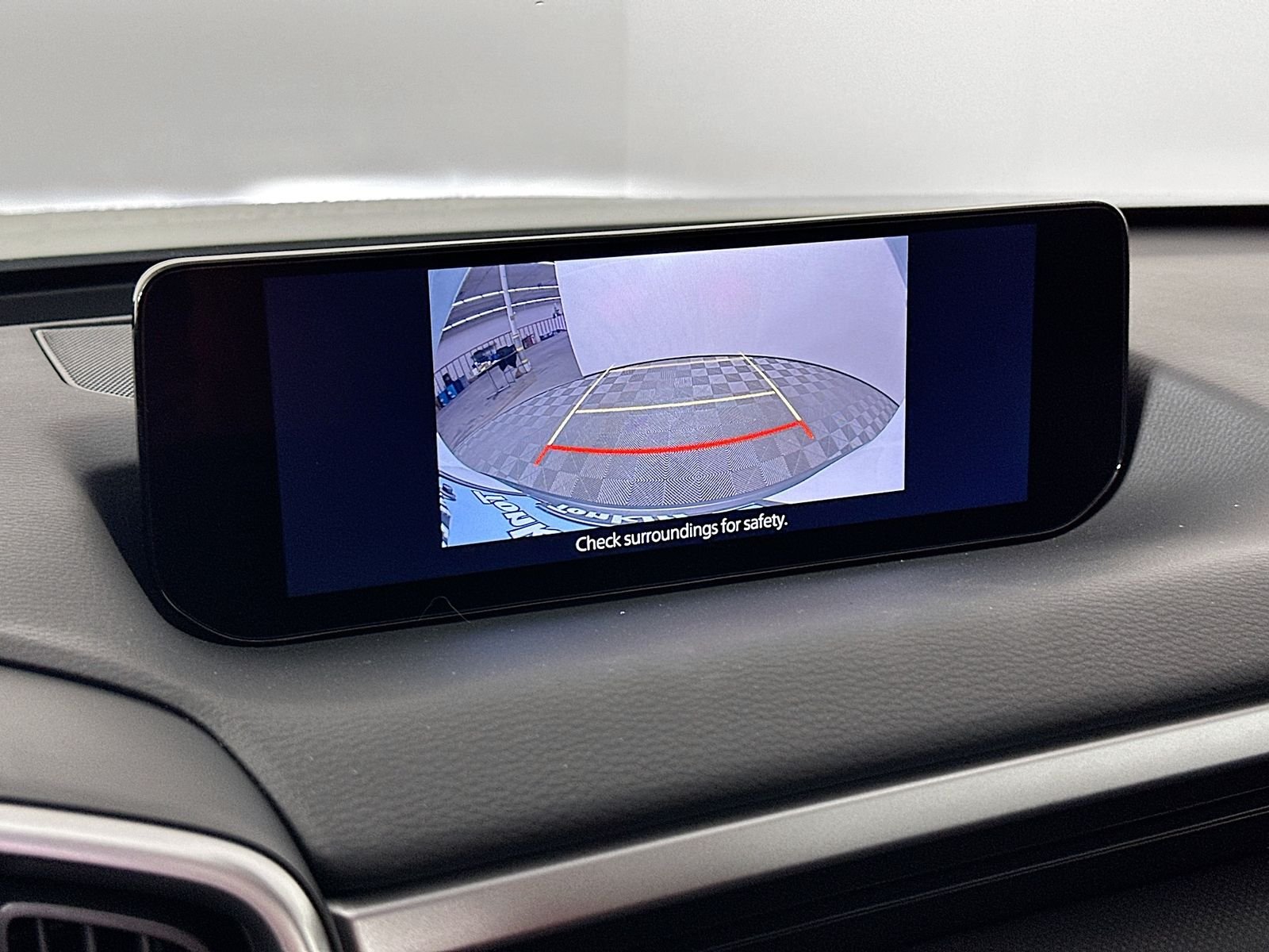 Certified Used 2025 Pearl Mazda 2.5 S Preferred Package Carplay Heated Seats Keyless image 14