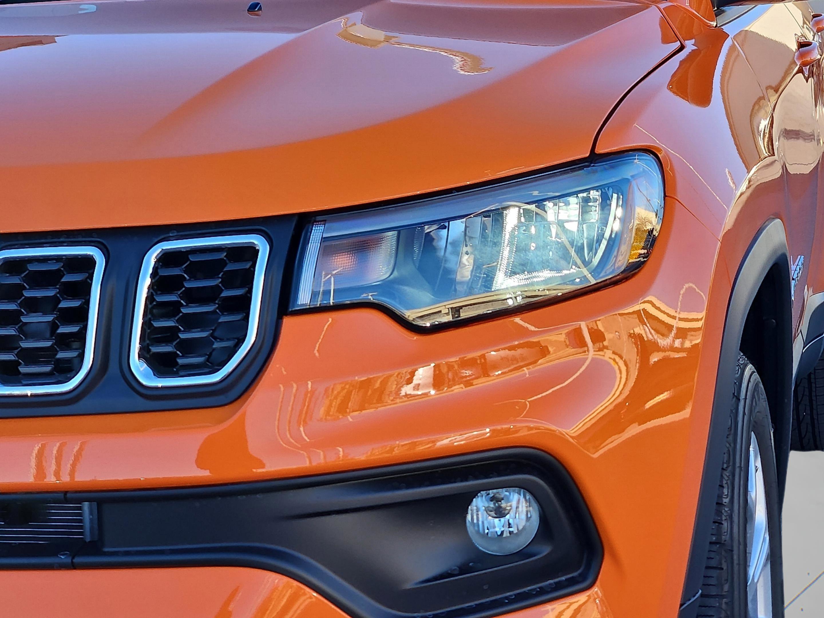 New 2026 Joose Exterior Paint Jeep Latitude image 6