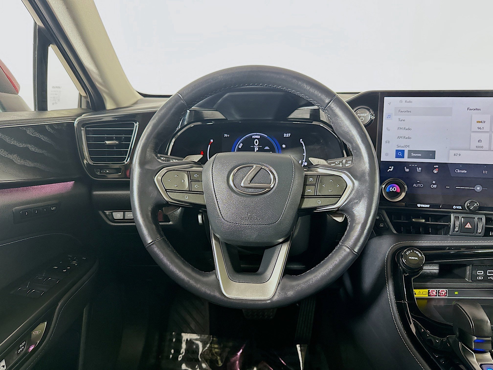 2022 Lexus NX Hybrid 350h - Photo 21