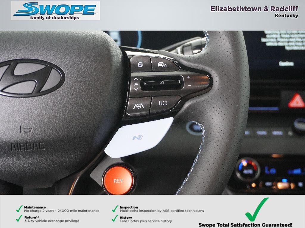 2025 Hyundai Elantra N - Photo 14