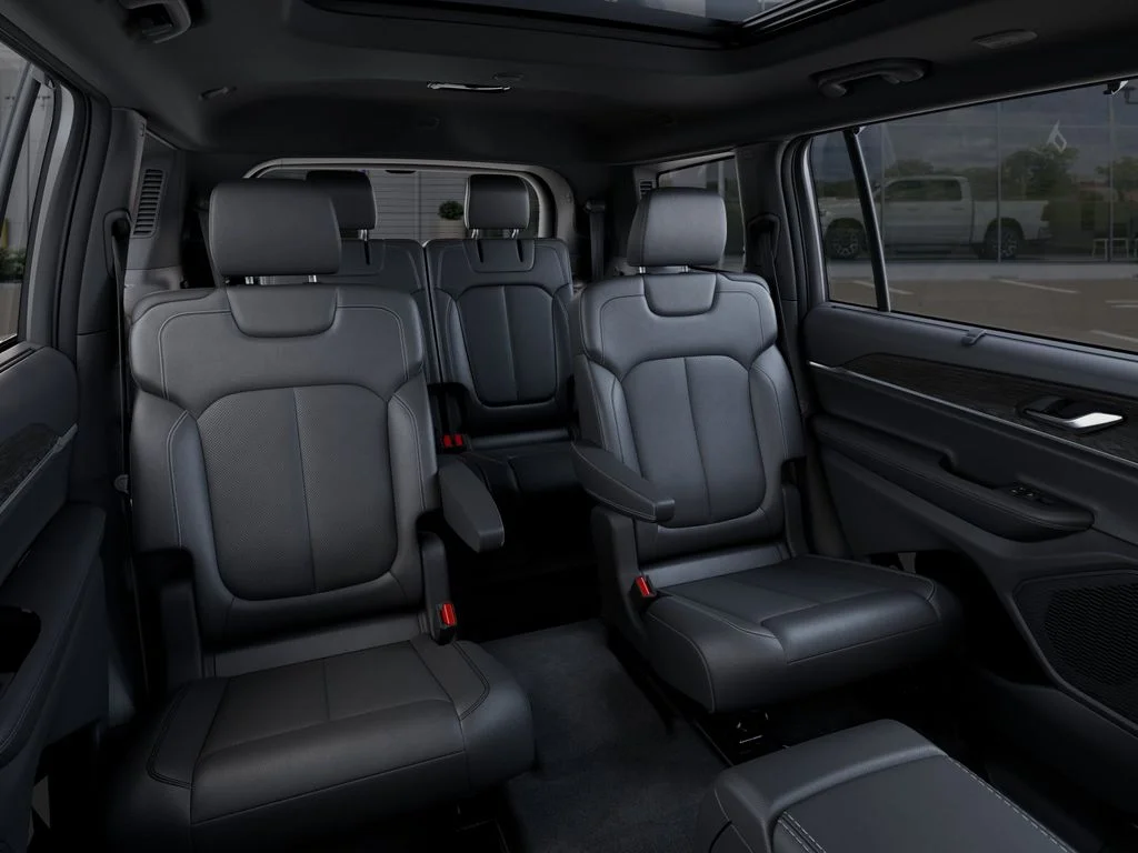 Used 2025 Silver Jeep Limited image 16