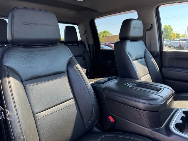 Used 2022 White Frost Tricoat GMC Denali image 18