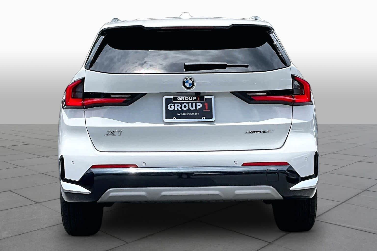 Certified Used 2023 Alpine White BMW xDrive28i image 5