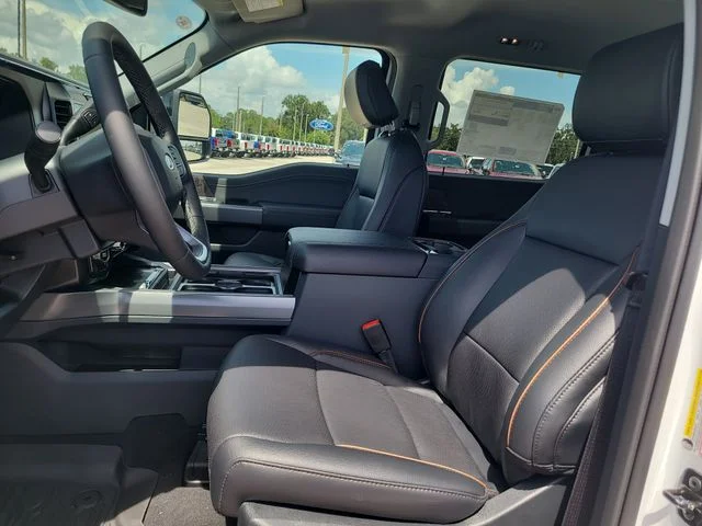 New 2026 Oxford White Ford Lariat image 19