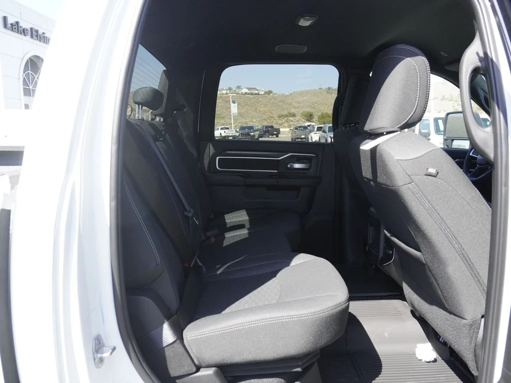 New 2026 Bright White Clear-Coat Exterior Paint RAM Big Horn image 24