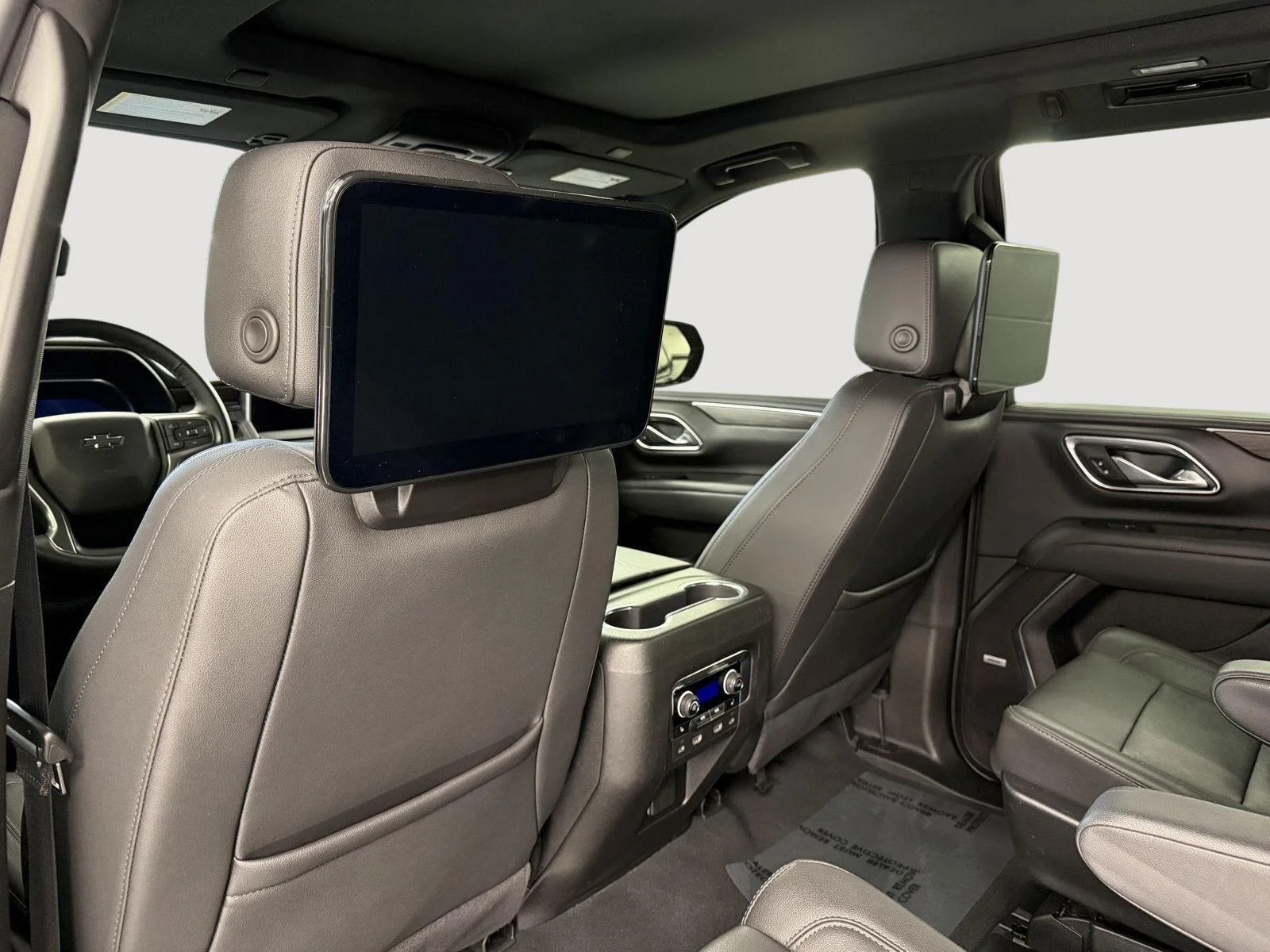 Used 2024 Black Chevrolet Z71 image 18
