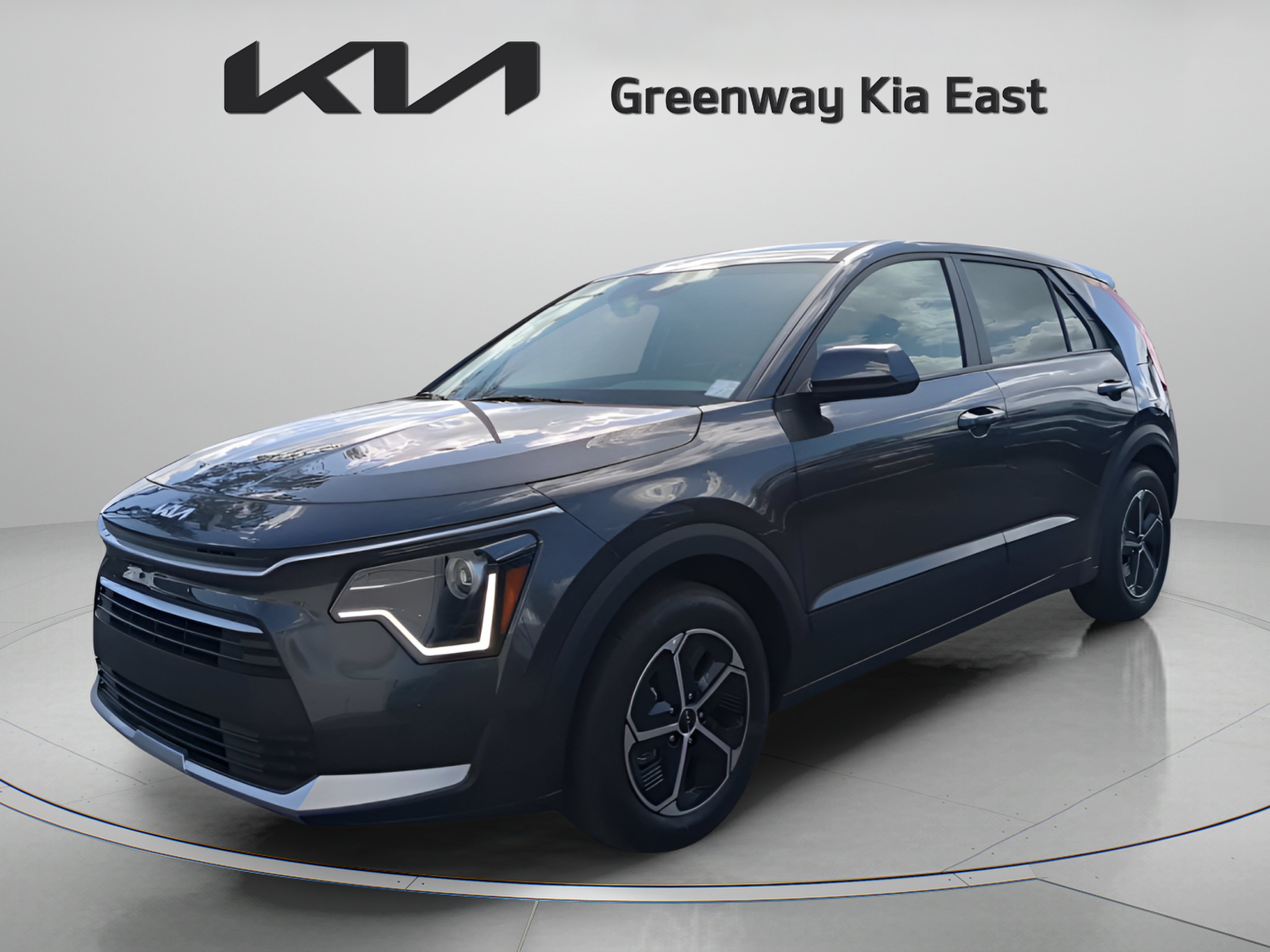 New 2026 Interstellar Gray Kia LX image 5