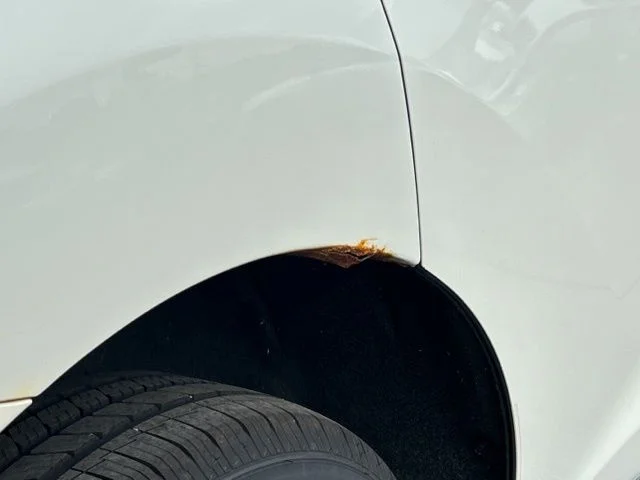 Used 2012 White Nissan SL image 14