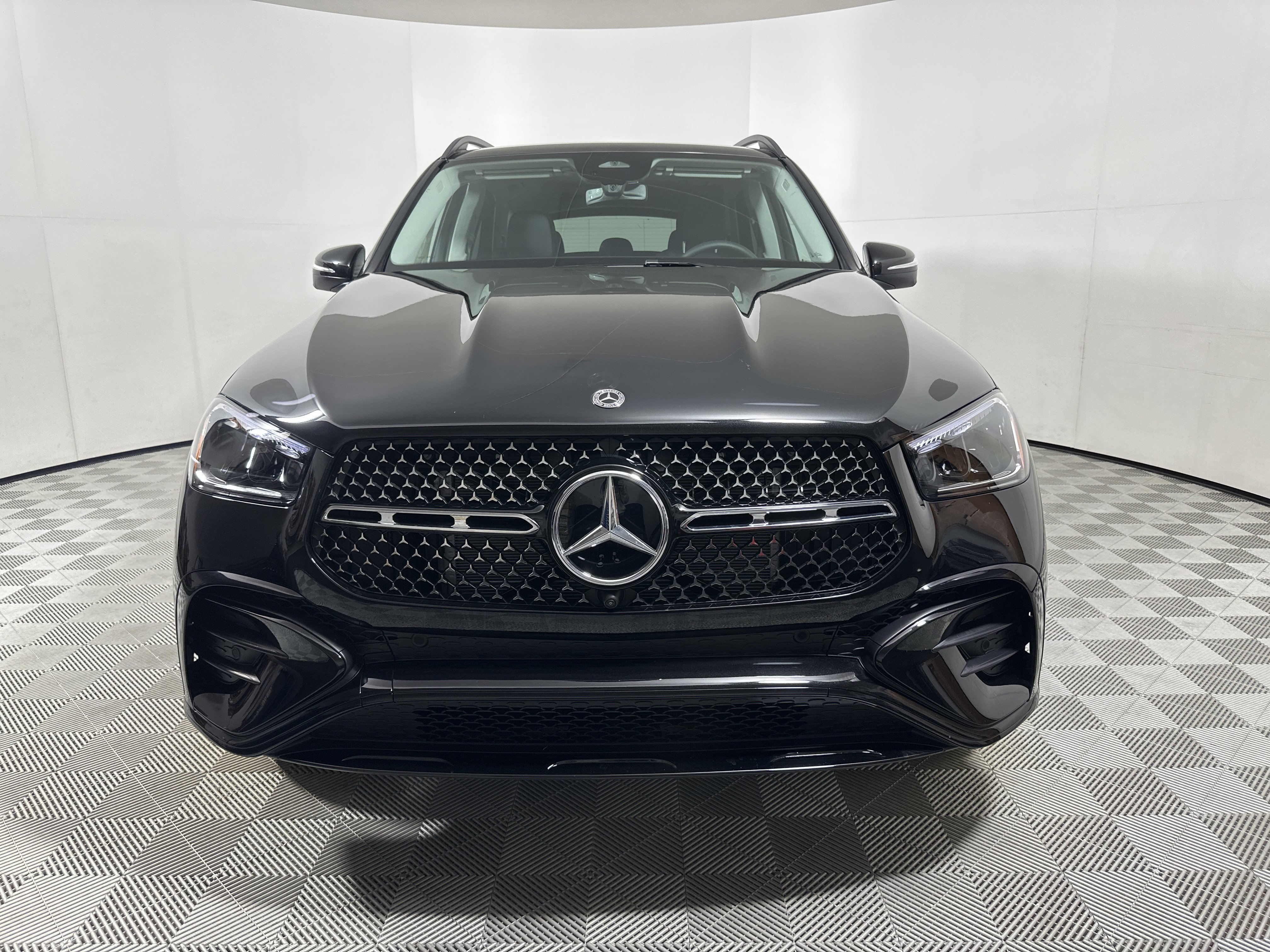 New 2026 OBSIDIAN BLACK METALLIC Mercedes-Benz GLE 350 image 2