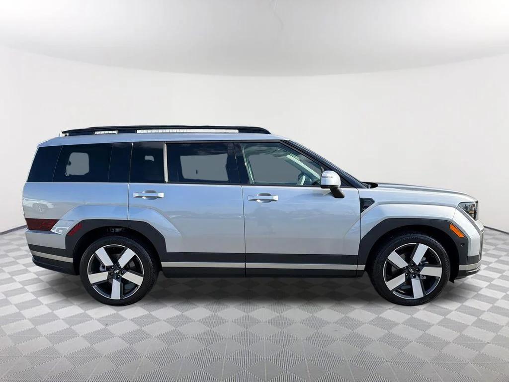 Used 2024 Silver Hyundai Limited image 4