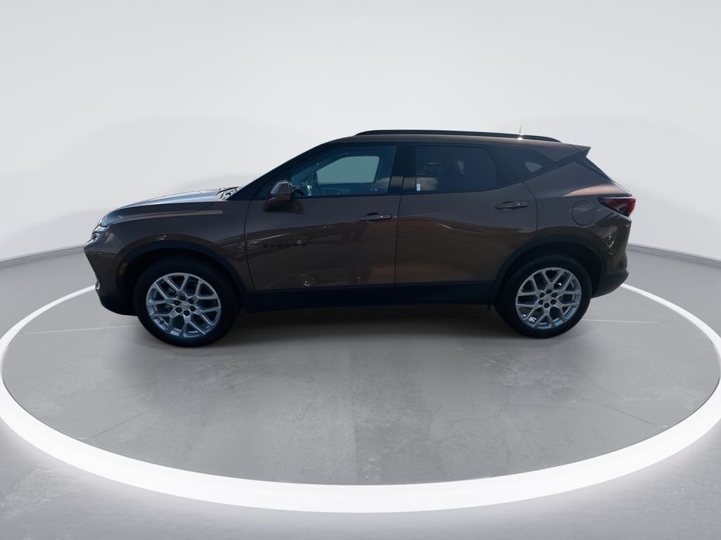 Used 2023 Brown Chevrolet LT image 5