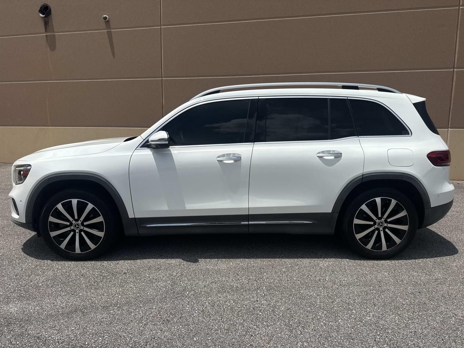 Used 2022  Mercedes-Benz GLB 250 image 9