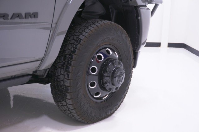 Used 2025 Ceramic Gray Clearcoat Ram Limited image 4