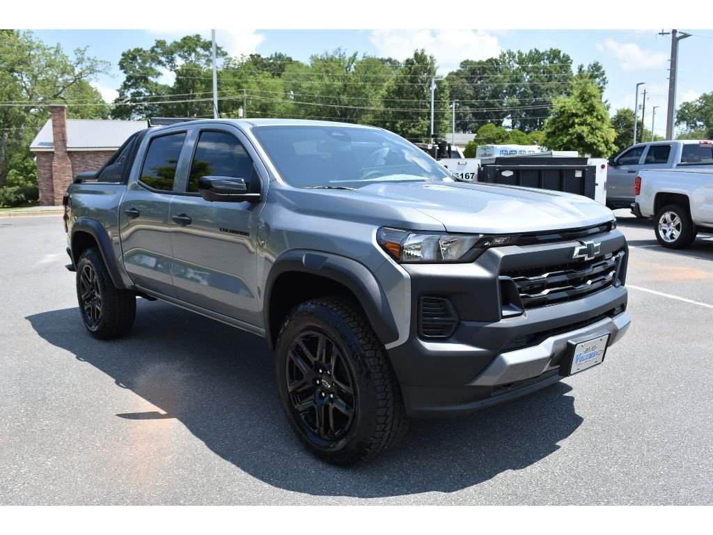 2025 Chevrolet Colorado Trail Boss - Photo 6