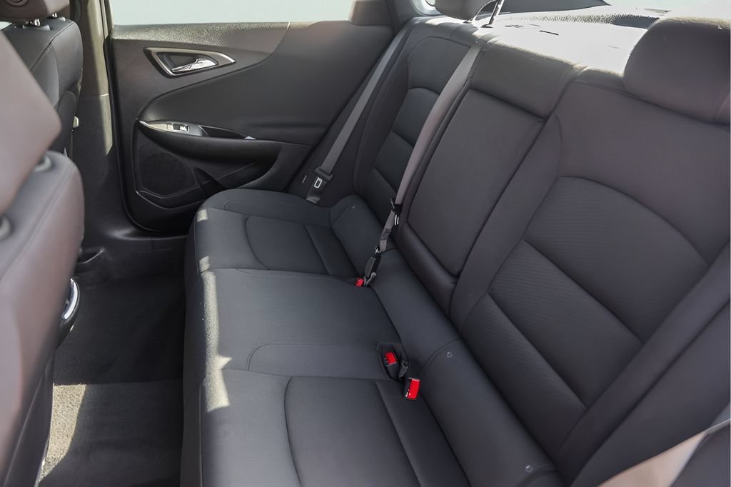 Used 2025 Sterling Gray Metallic Chevrolet 1LT image 26