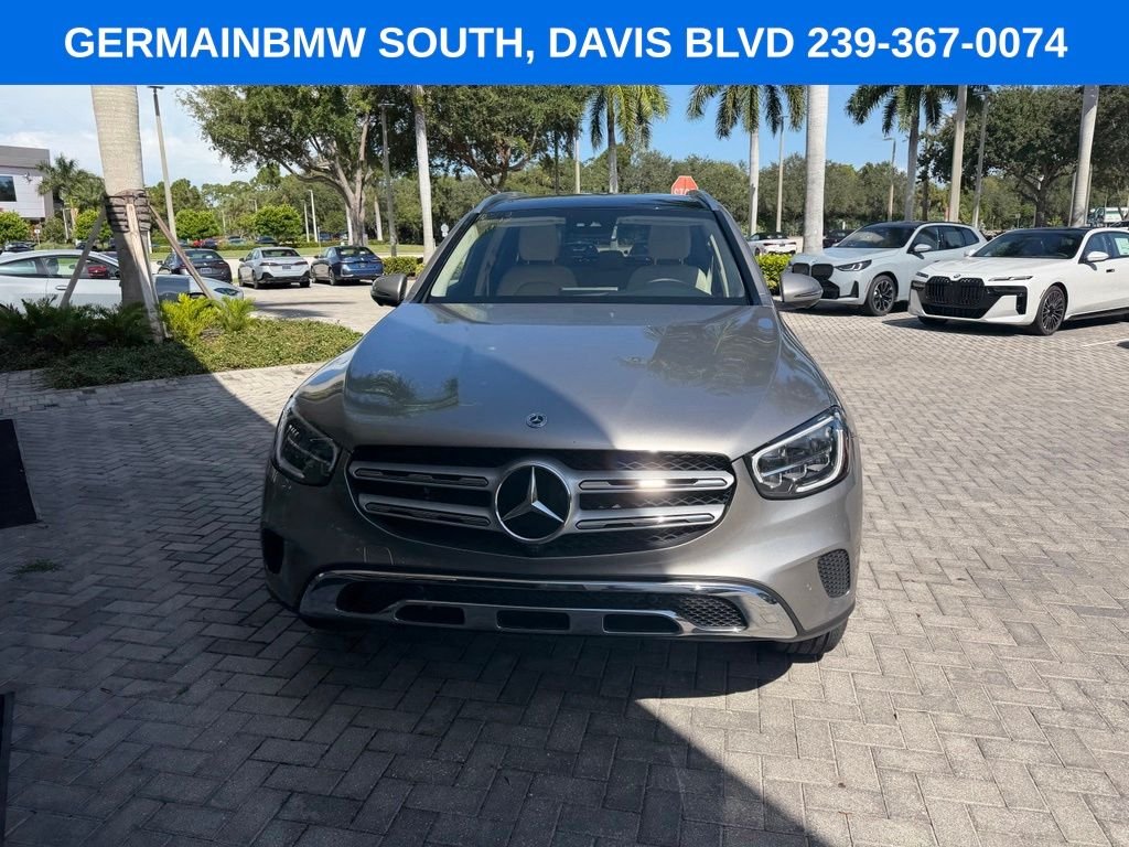 Used 2022 Mojave Silver Metallic Mercedes-Benz GLC 300 image 4