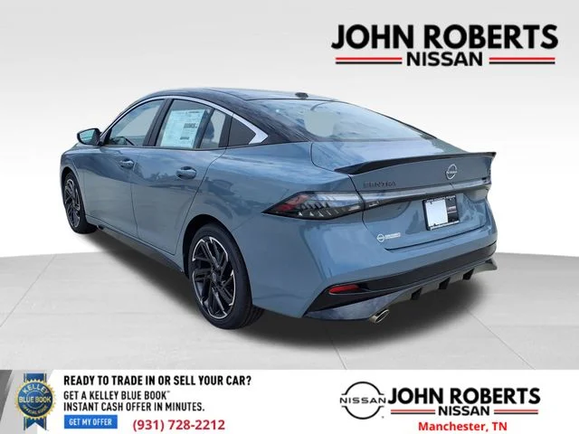 New 2026 Atlantic Gray Metallic / Super Black Two-tone Nissan SR image 13