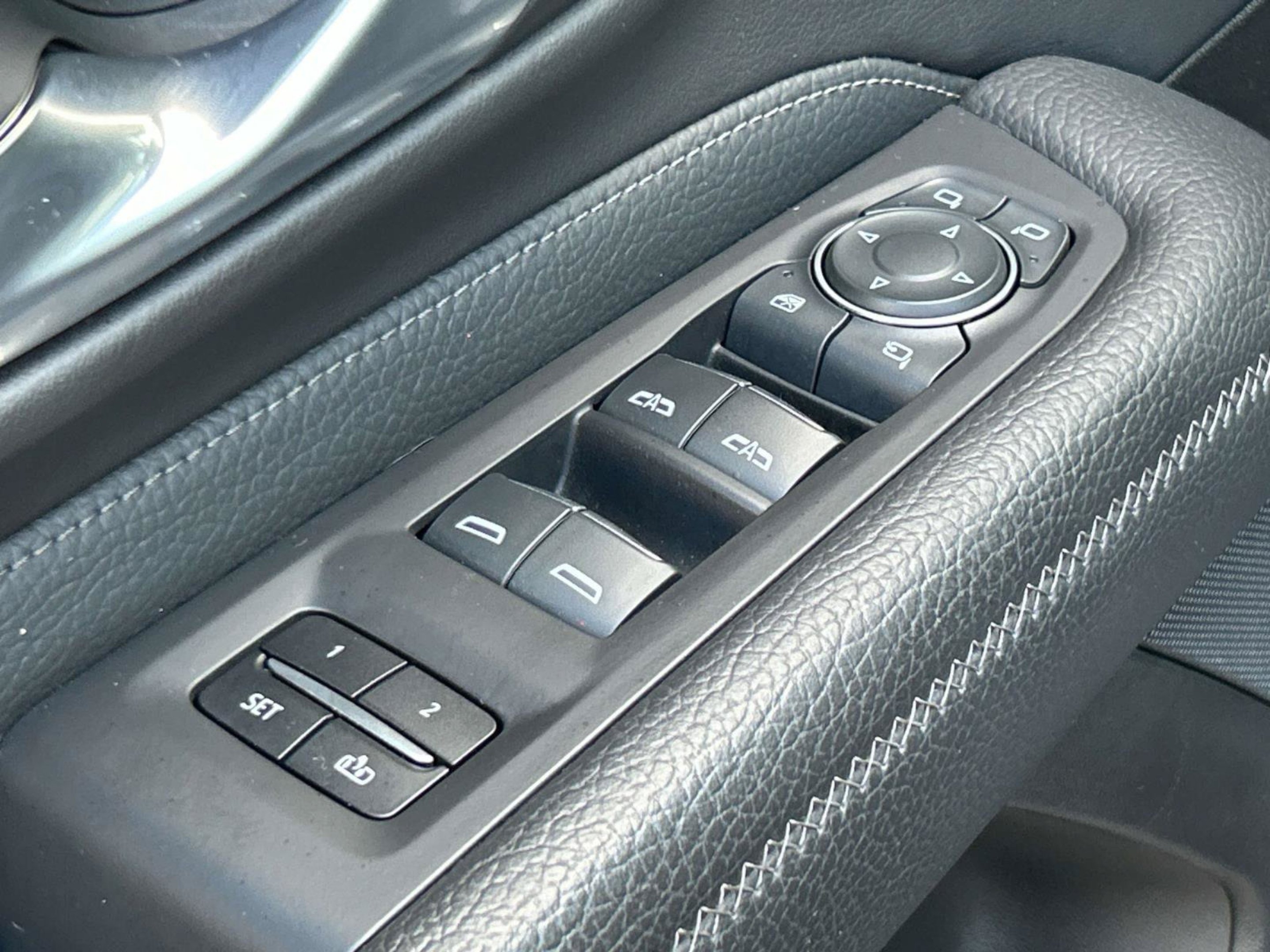 Used 2023 Onyx Black GMC Denali image 24