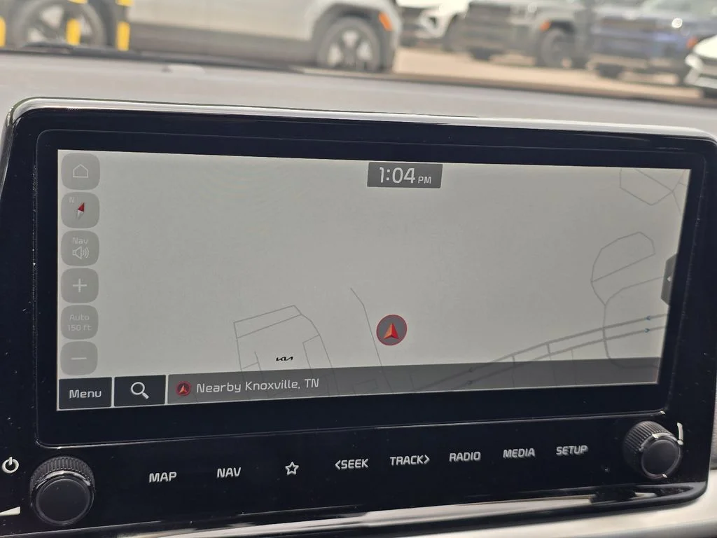 Used 2024 Snow White Pearl Kia GT image 17