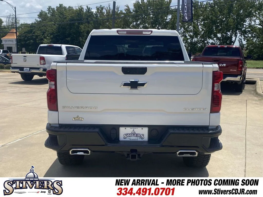 Used 2024 White Chevrolet Custom Trail Boss image 7