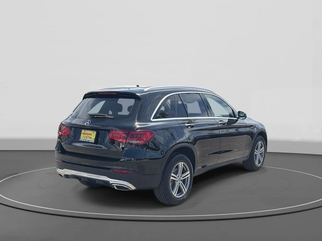 Used 2022 Black Mercedes-Benz 300 image 7
