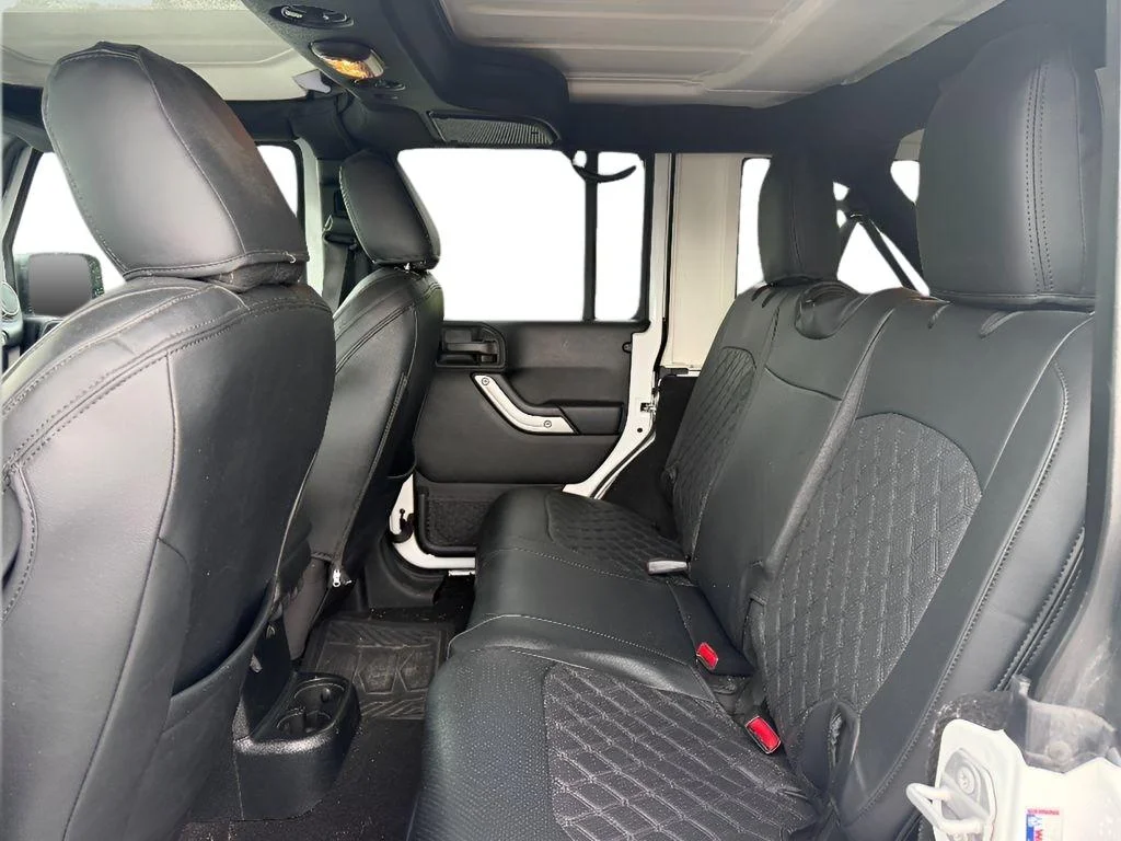 Used 2018 Bright White Clearcoat Jeep Sahara image 17