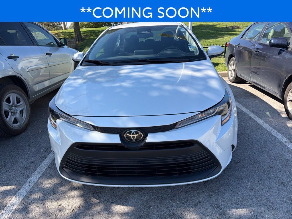 Used 2025 Toyota Corolla LE with VIN 5YFB4MDE5SP257593 for sale in Kansas City