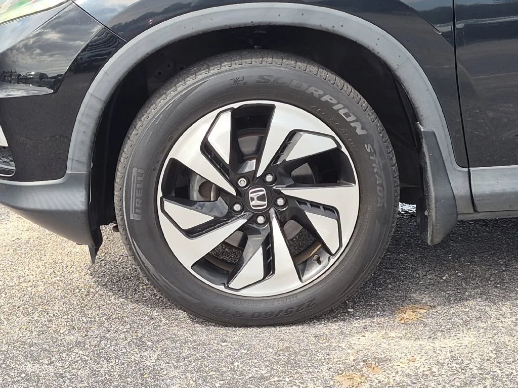 Used 2016 Black Honda Touring image 12