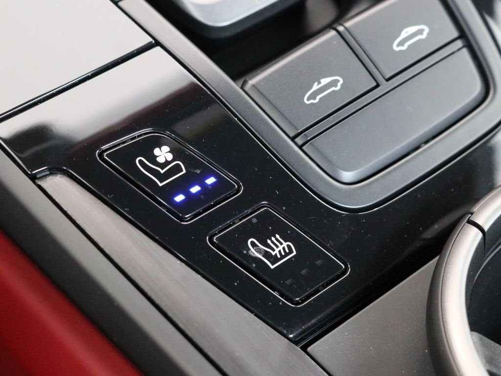 Used 2024  Porsche Targa 4 GTS image 15