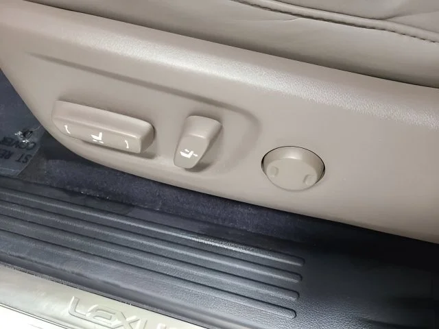 Used 2020 Starfire Pearl Lexus GX 460 Premium image 19