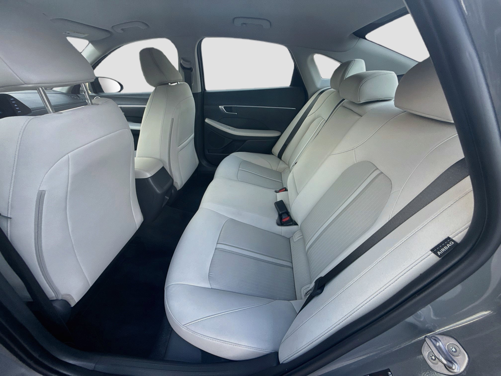 Used 2023 Hampton Gray Hyundai SEL image 20