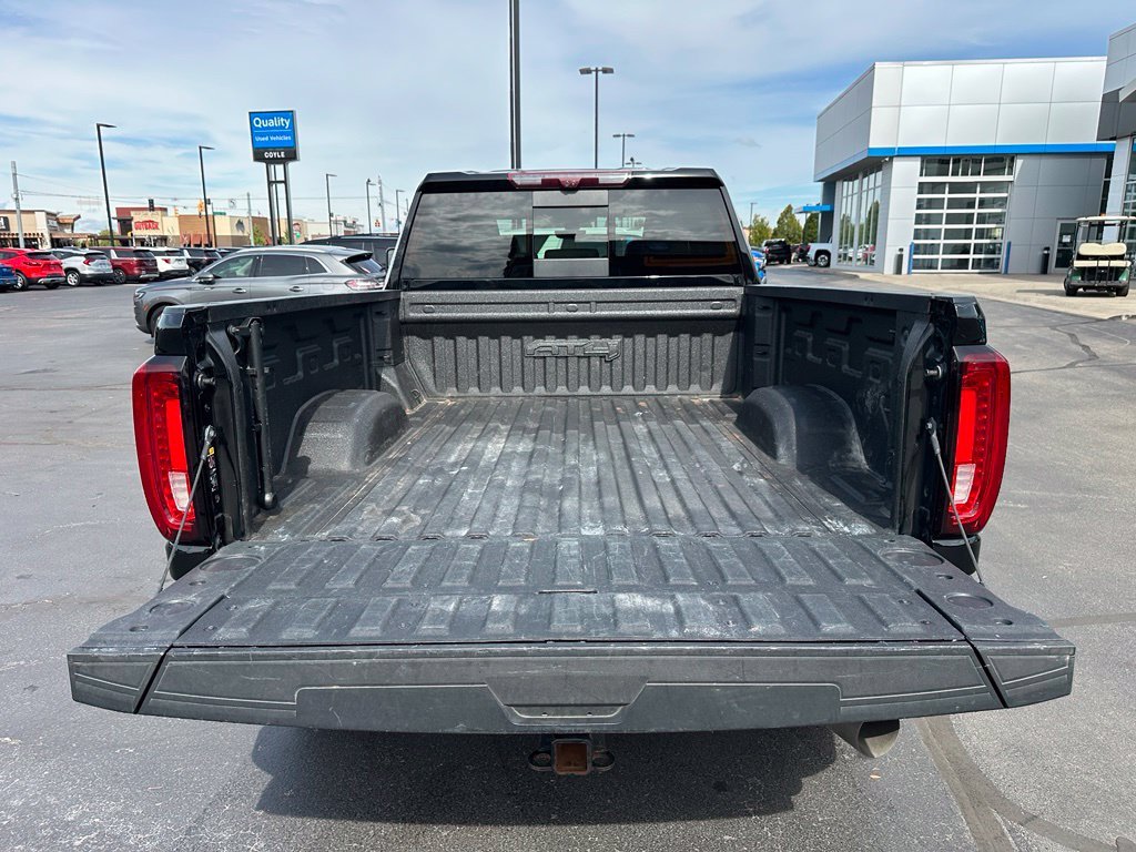 Used 2022 Black GMC AT4 image 5