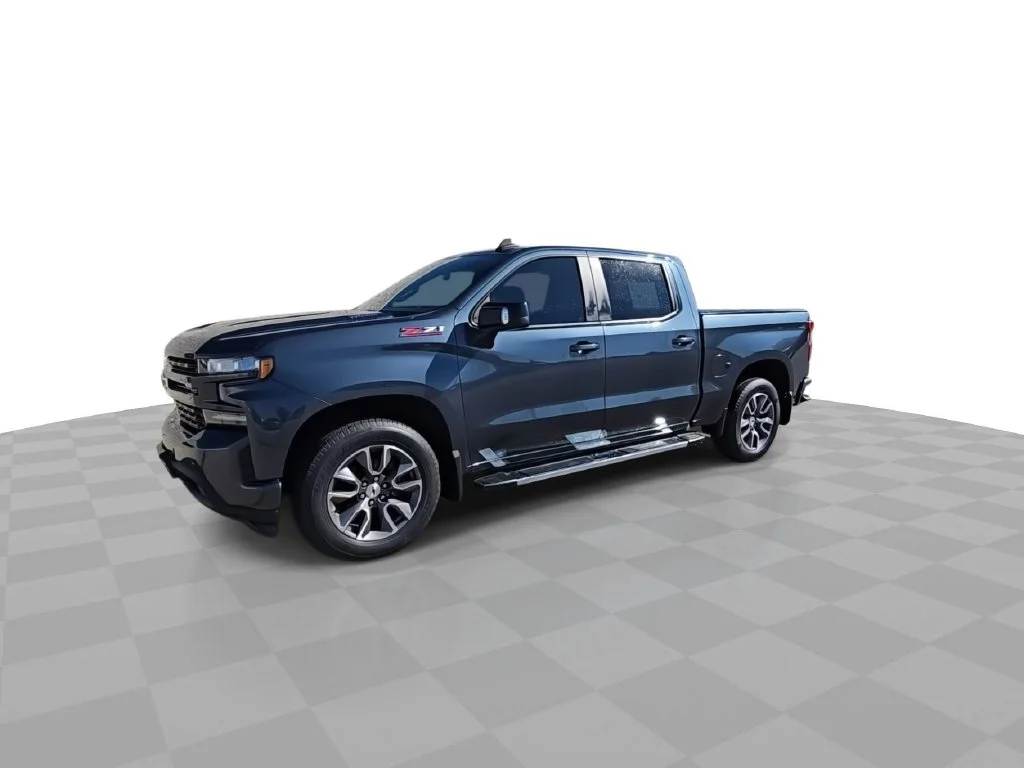 Used 2021 Gray Chevrolet RST image 4