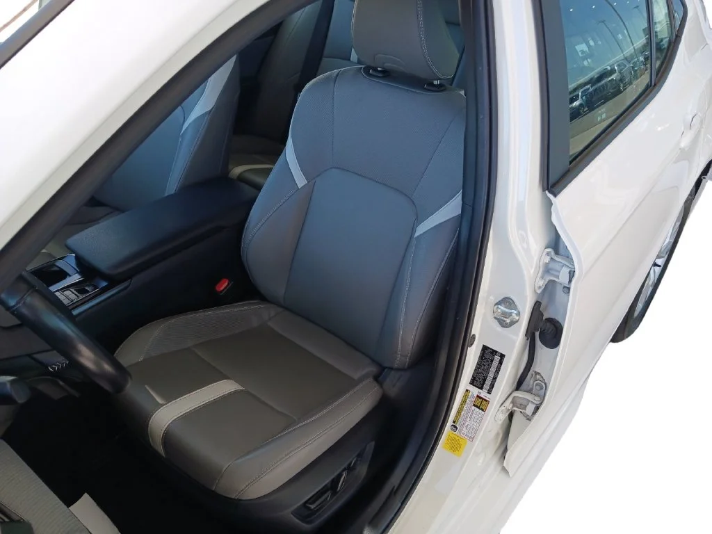 Used 2025 White Toyota SE image 26