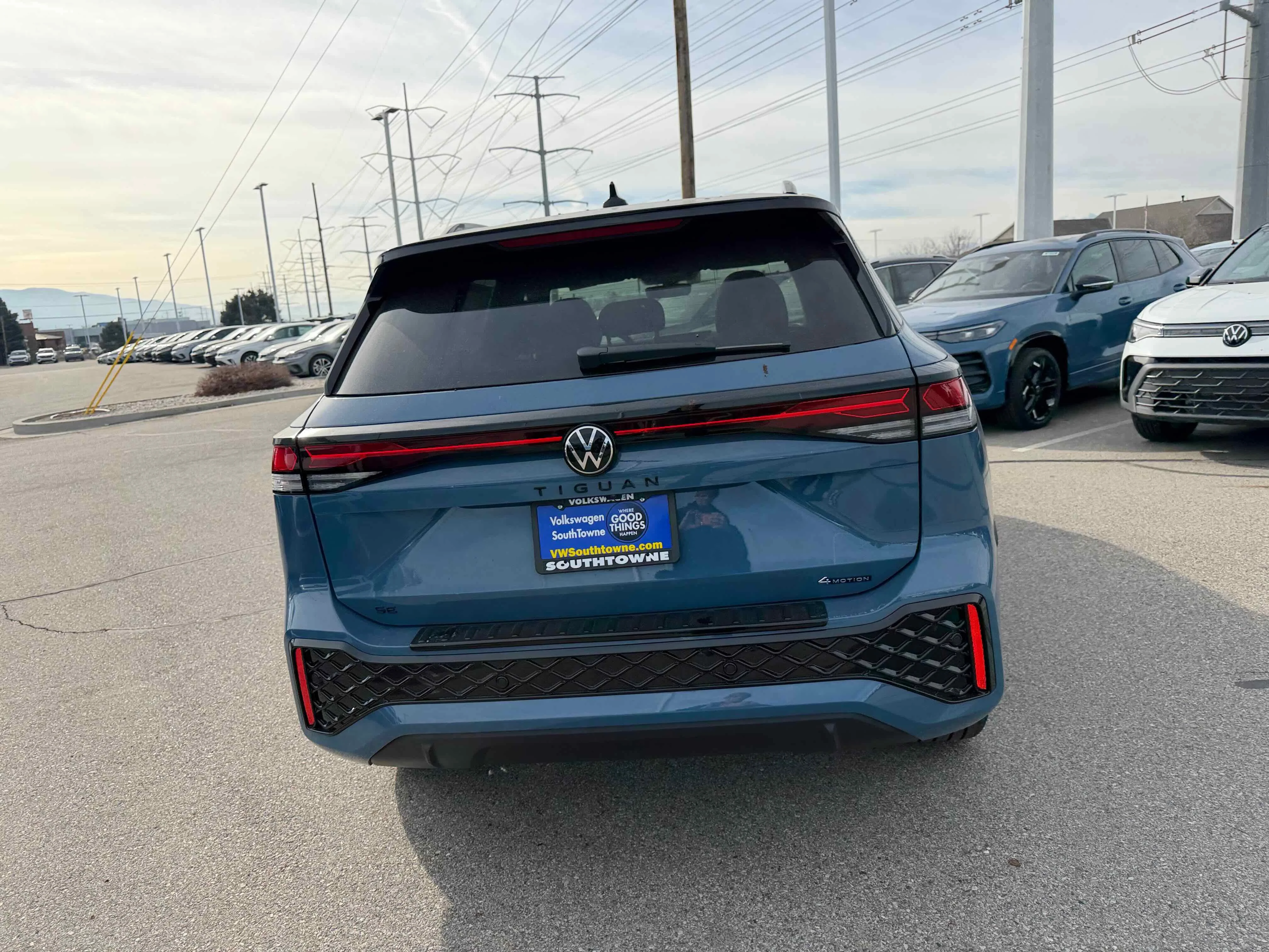 New 2026 Blue Volkswagen SE R-Line Black image 6