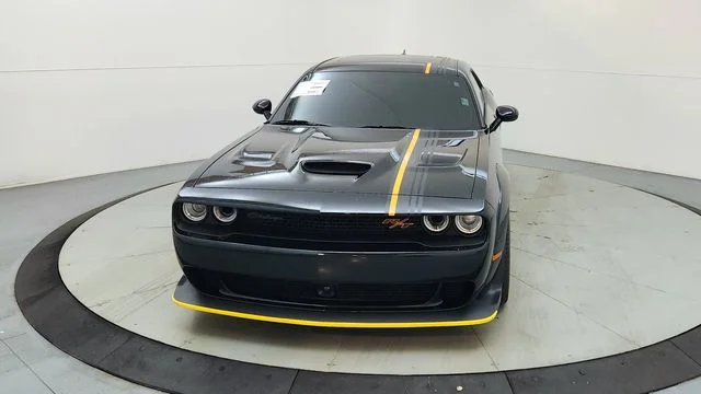 2C3CDZFJ4PH625548